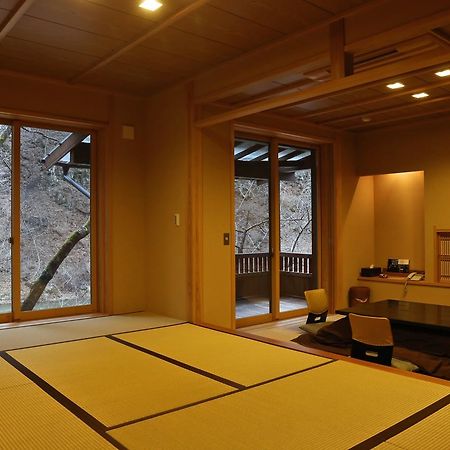 Отель Hoshigaoka Sanso Кусацу Экстерьер фото